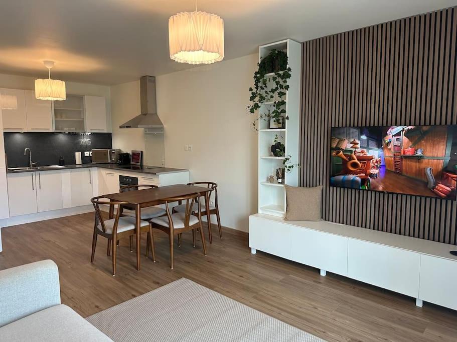 Alya Proche Disneyland Apartment *